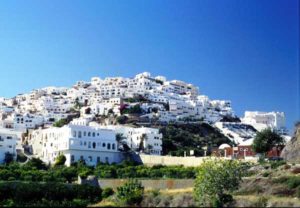 Das weiße Bergdorf Mojacar strahlt maurisches Flair aus