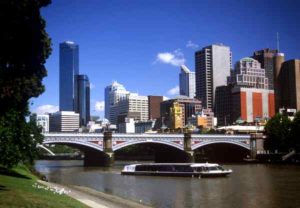 Melbourne bietet historische Gebäude und moderne Architektur