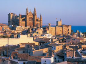 Über der Altstadt von Palma trohnt die Kathedrale